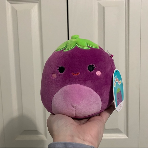 Glena Squishmallow - Picture 1 of 3